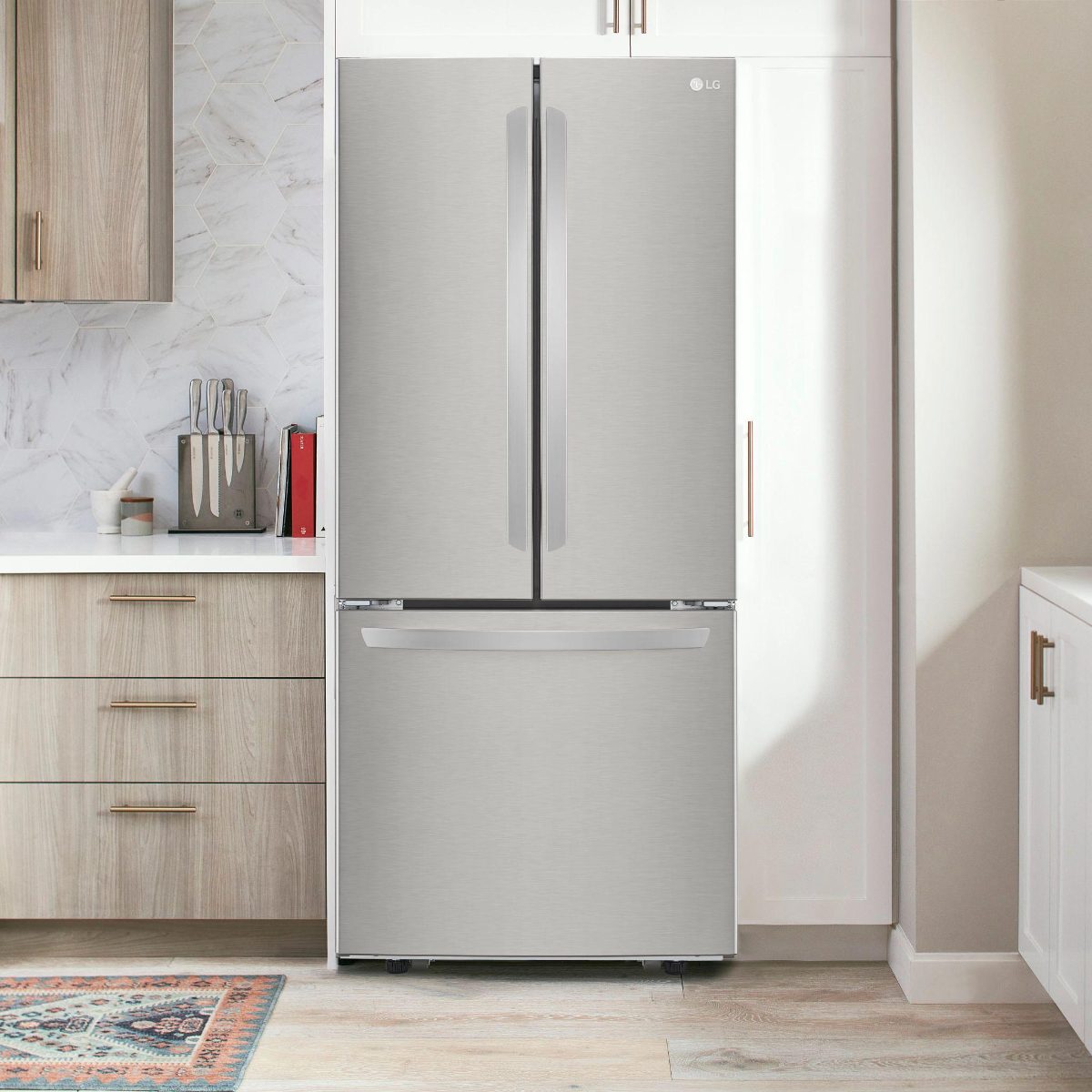 LG LFCS22520S Refrigerator (Scratch & Dent)